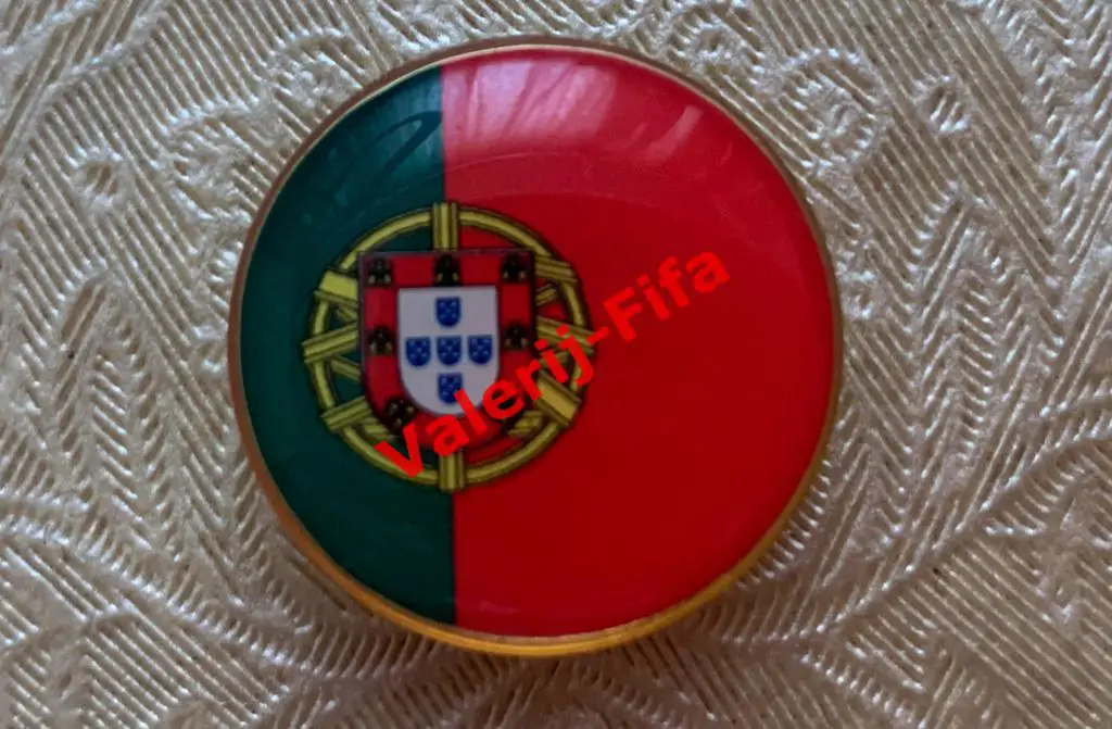 Значок Fifa Сборная Португалии. Редкий! Чемпионат мира 2018