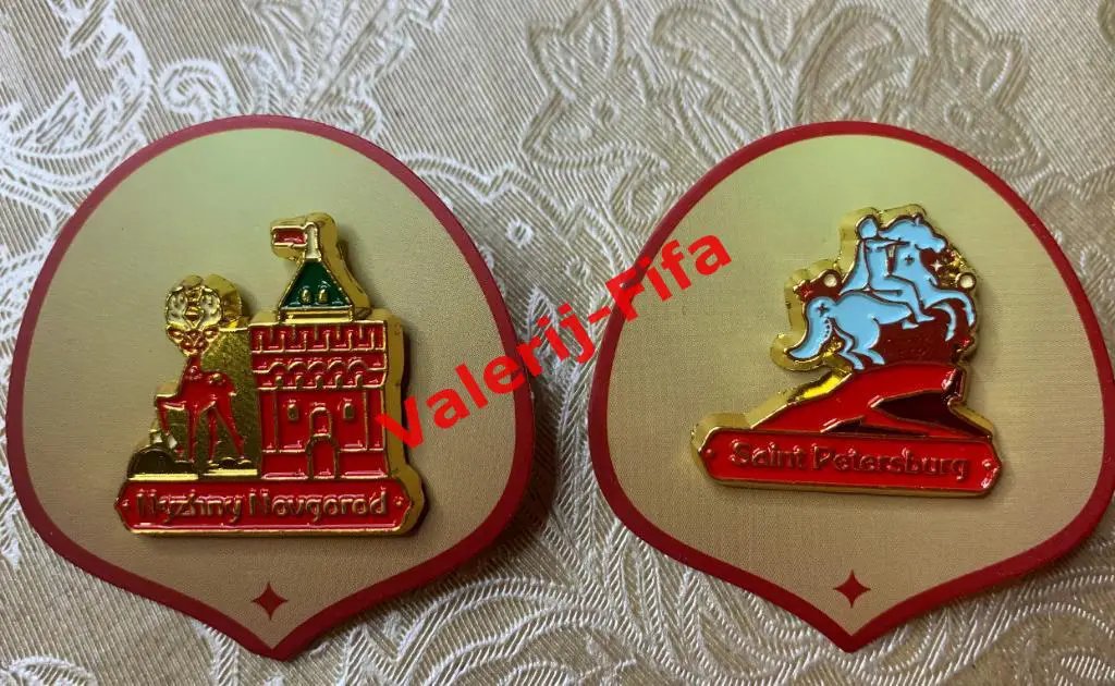 Набор 2 значка Города Организаторы Fifa Чм 2018
