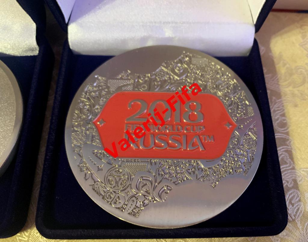 Памятная медаль Fifa. Чемпионат мира 2018 4