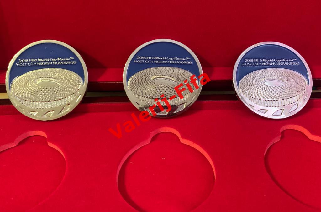 Подарочный набор 3х медалей Fifa. Чемпионат мира 2018 5