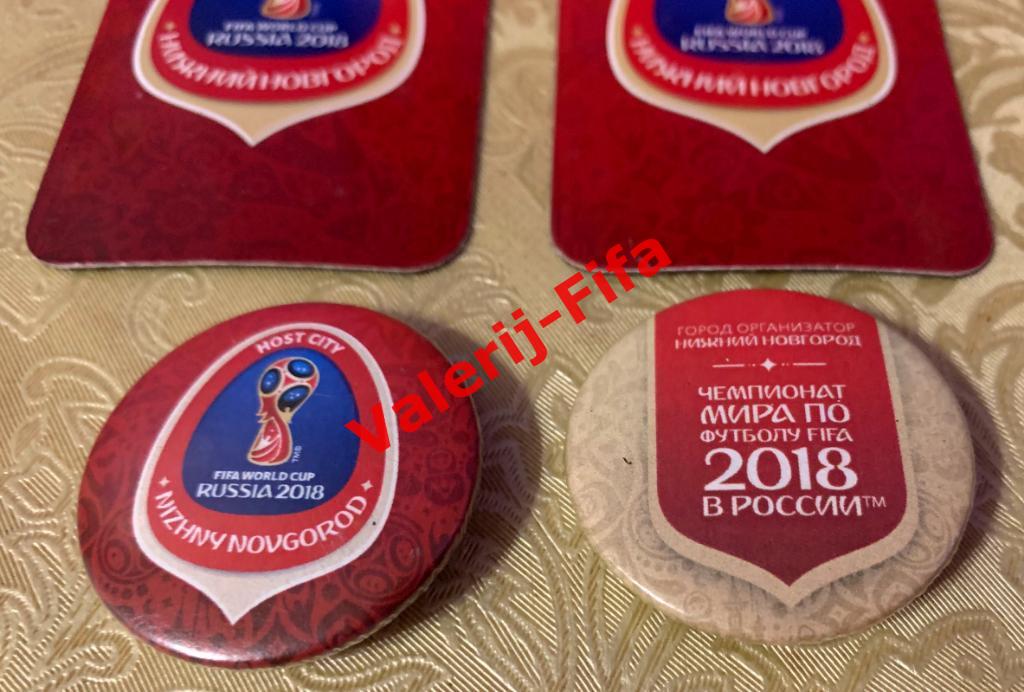 Набор 2 значка +2 магнита Fifa. Чемпионат мира 2018 1