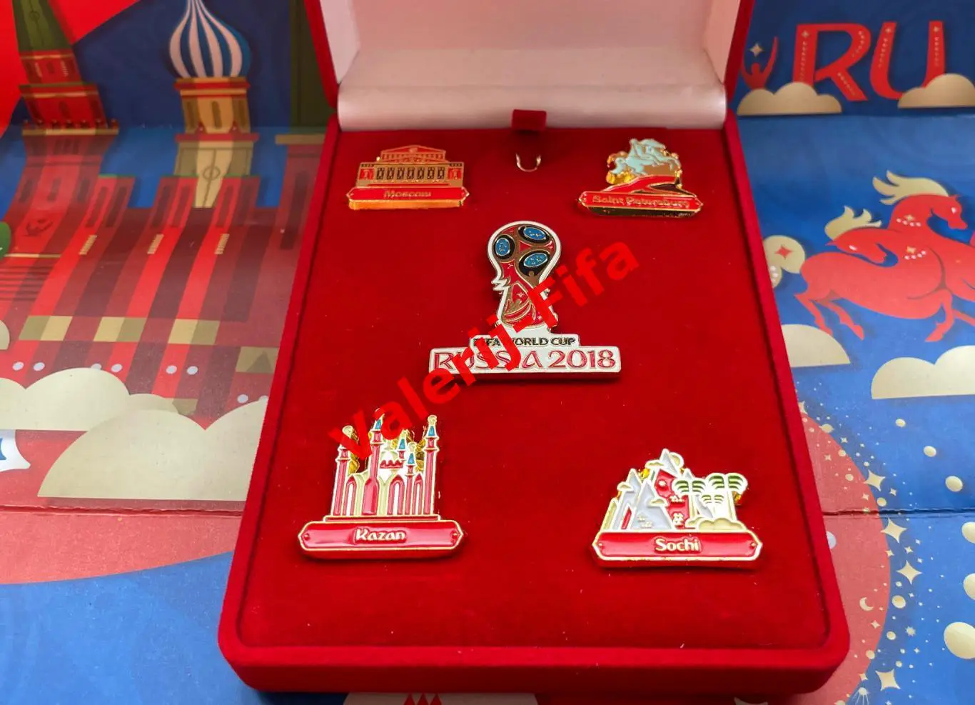 Спонсорский набор 5 значков. Кубок Fifa 2017 2