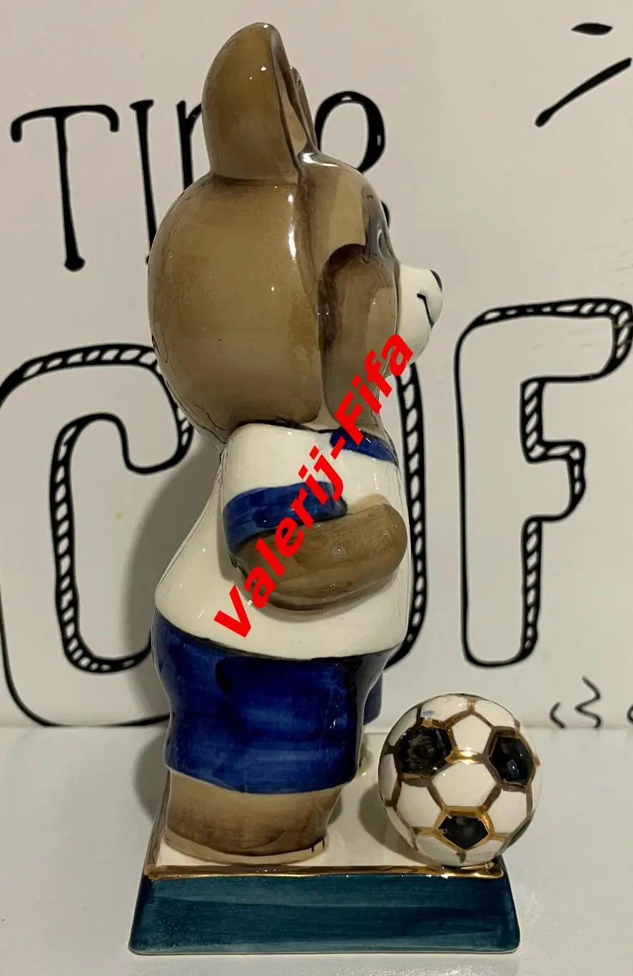 Олимпийский Мишка Футболист Динамо (синий) . Олимпиада Москва 1980 2