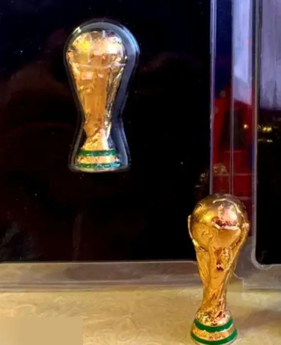 Лицензионная копия Кубок Fifa (4,5 см) Чемпионат мира 2018 3