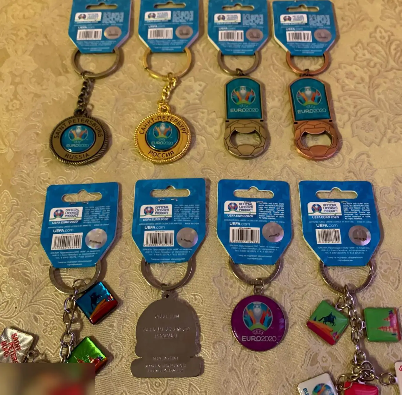 РАСПРОДАЖА! Набор брелков металл УЕФА ЕВРО UEFA EURO 2020 (8 штук) 3