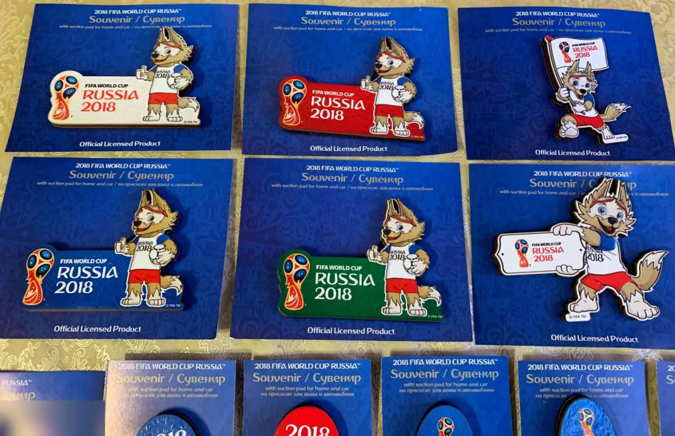 Набор из 12 сувениров "Забивака на присоске". Чемпионат мира 2018 3