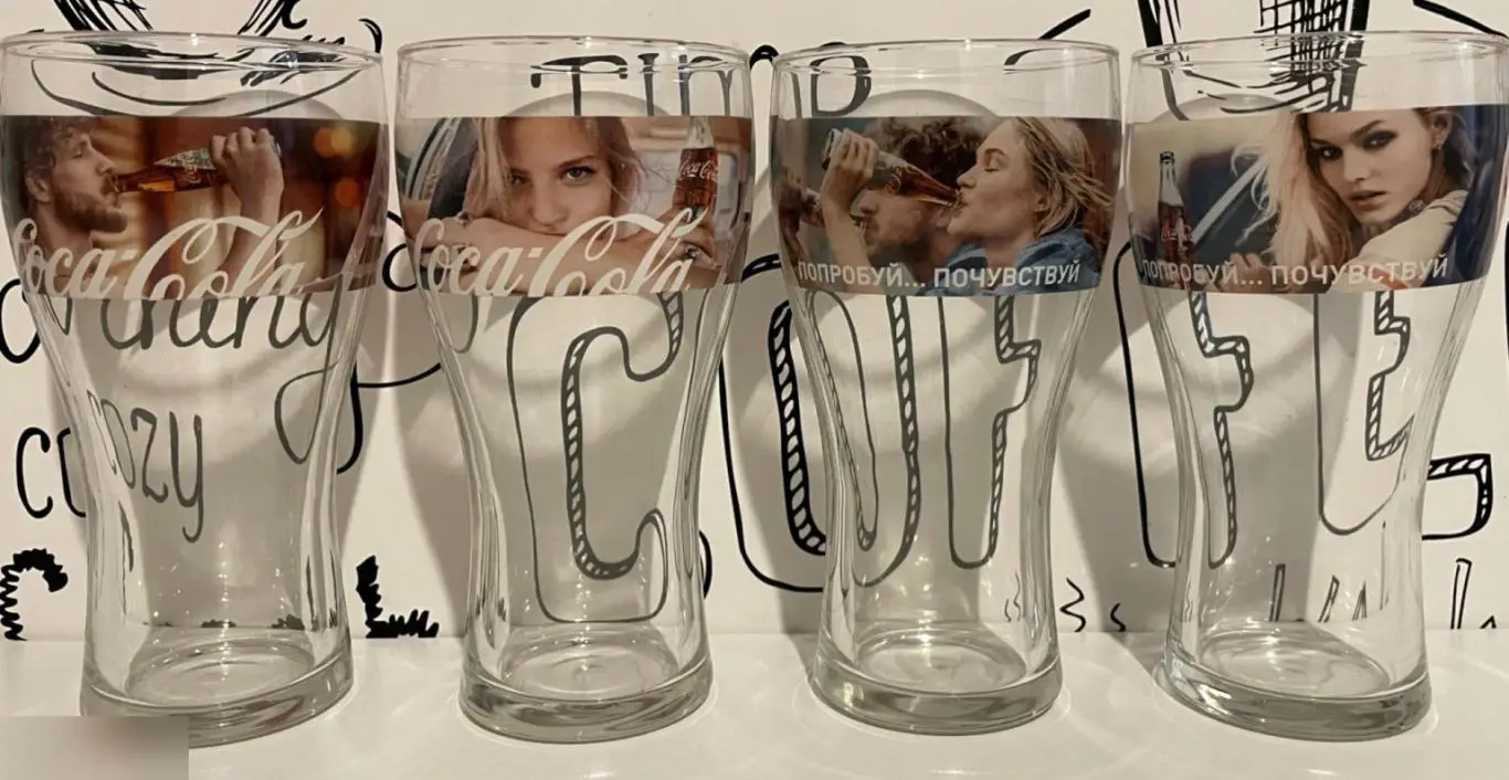 Набор 4 стакана с девушками Кока-кола 3
