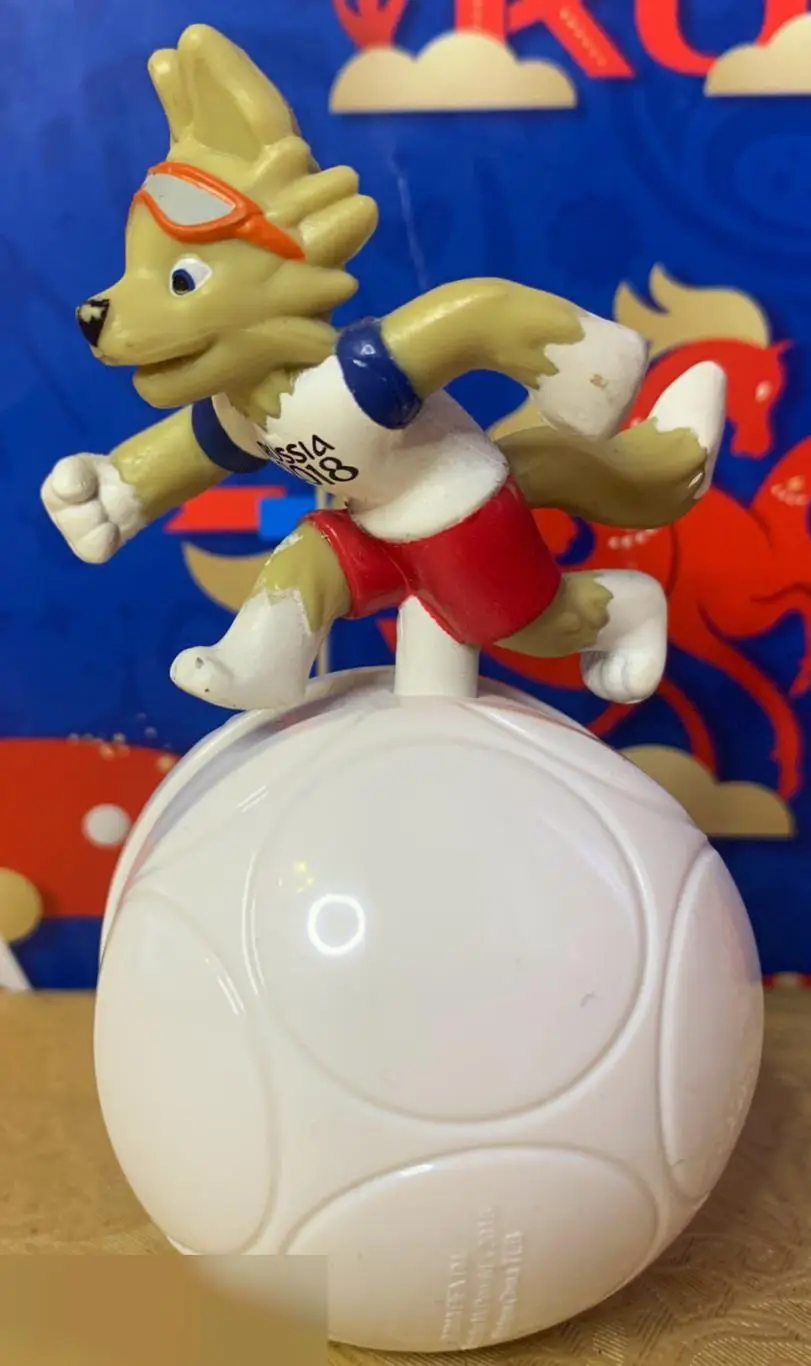 Забивака на мяче. Игрушка из Макдональдс