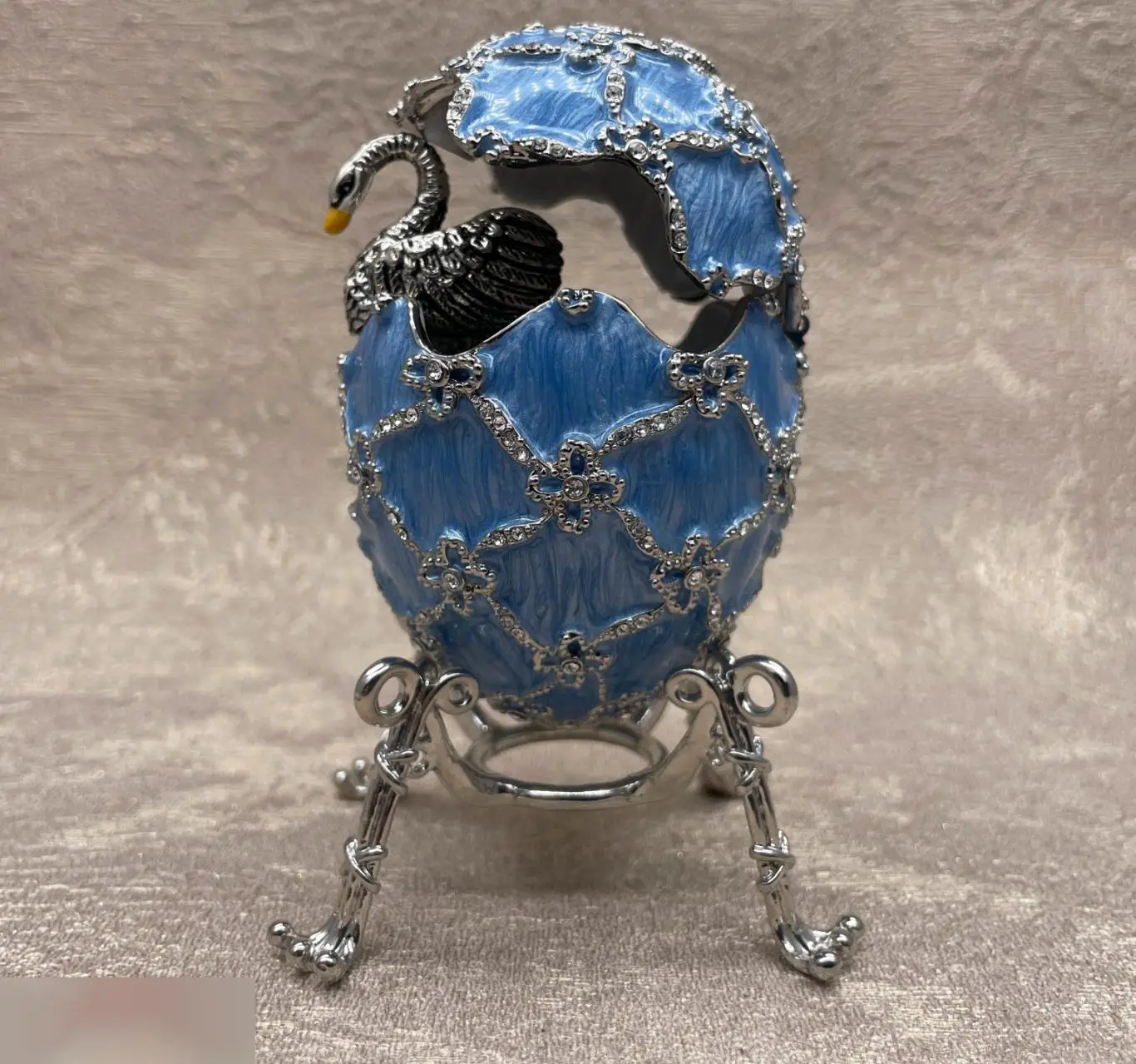 Яйцо Фаберже Лебедь. Лебединое озеро 6