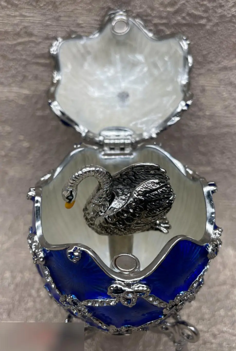 Яйцо Фаберже Лебедь. Лебединое озеро 2