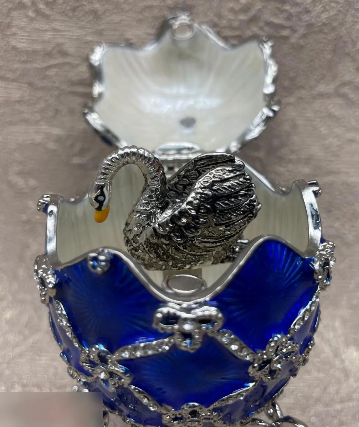 Яйцо Фаберже Лебедь. Лебединое озеро 3