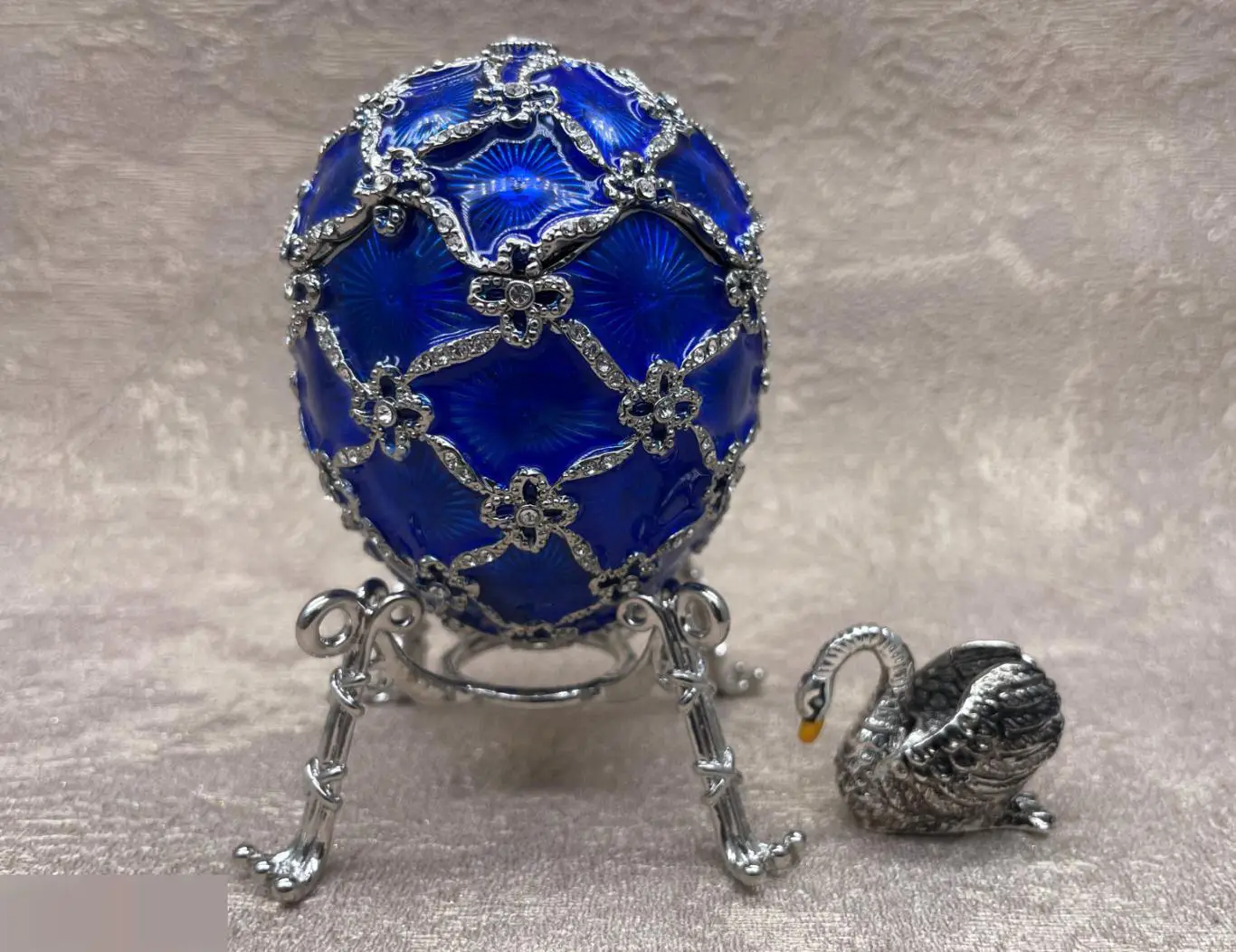 Яйцо Фаберже Лебедь. Лебединое озеро 6