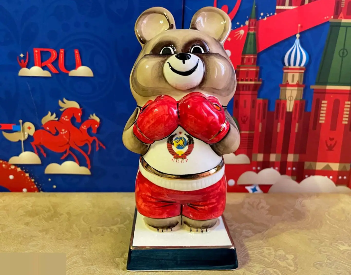 Олимпийский Мишка Боксер (красные перчатки). Олимпиада Москва 1980