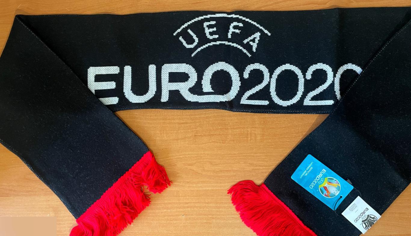 Официальный шарф Евро 2020.
