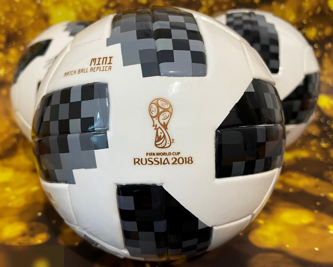 Коллекционный мяч Mini Adidas Telstar 2018 c автографом 5