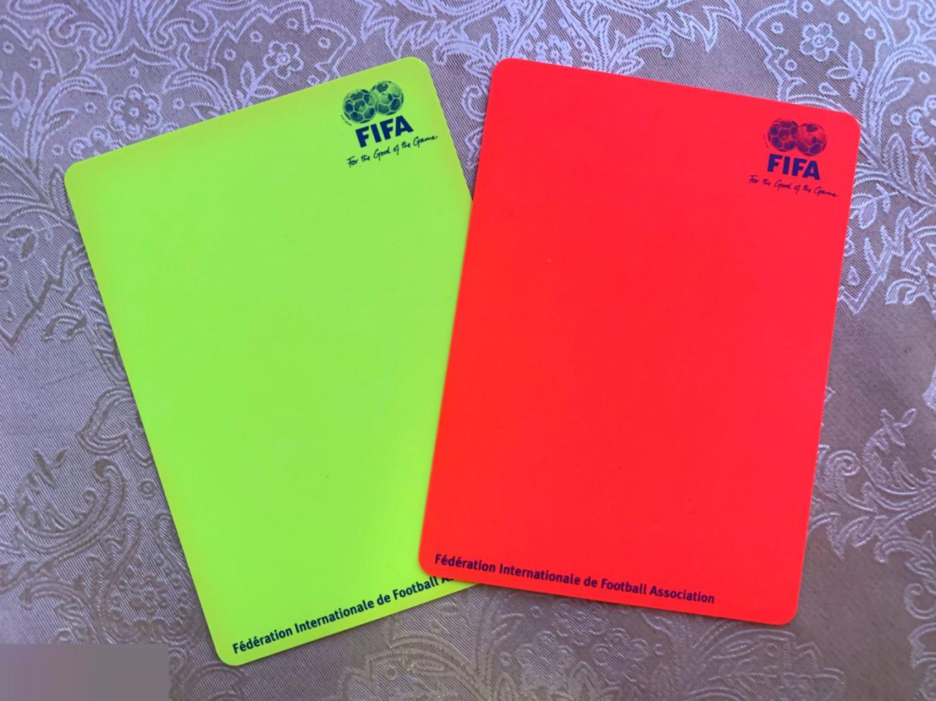 ОФициальные Карточки арбитра Fifa. Желтая и красная. Эксклюзив!