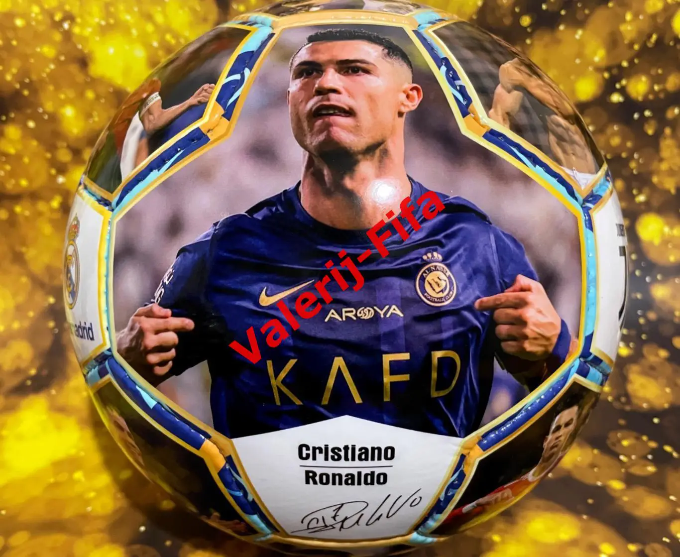 Коллекционный мяч с Криштиану Роналду 1
