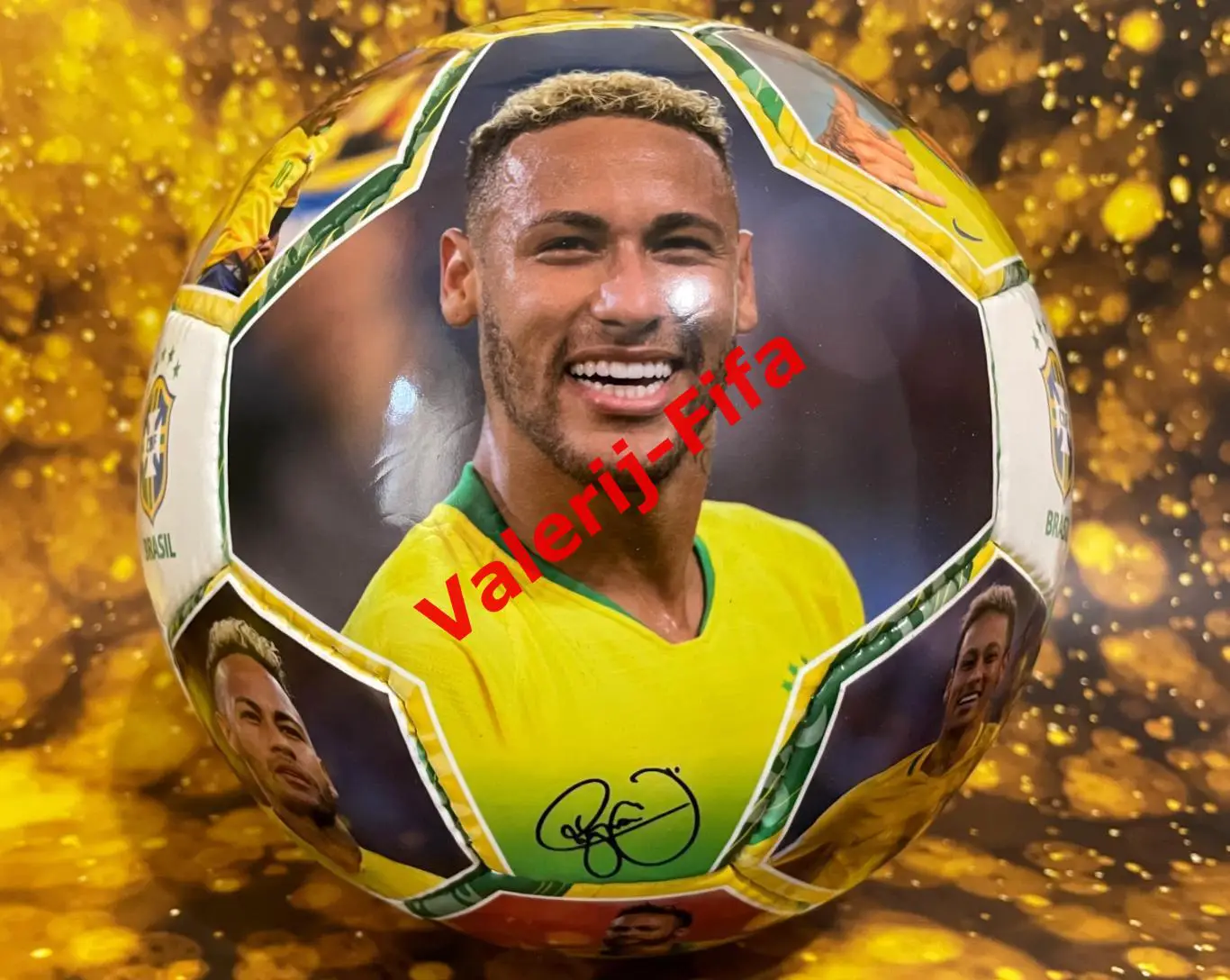 Коллекционный мяч с Неймаром 1