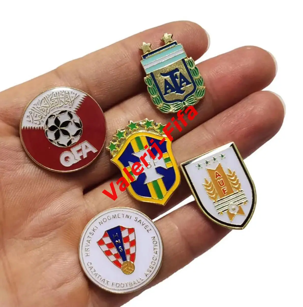 Набор значков (34 шт). Чемпионат мира 2022 3