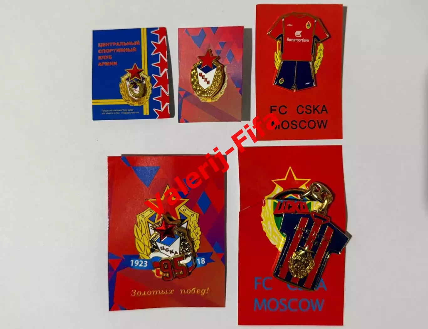 Коллекционный набор значков ФК ЦСКА
