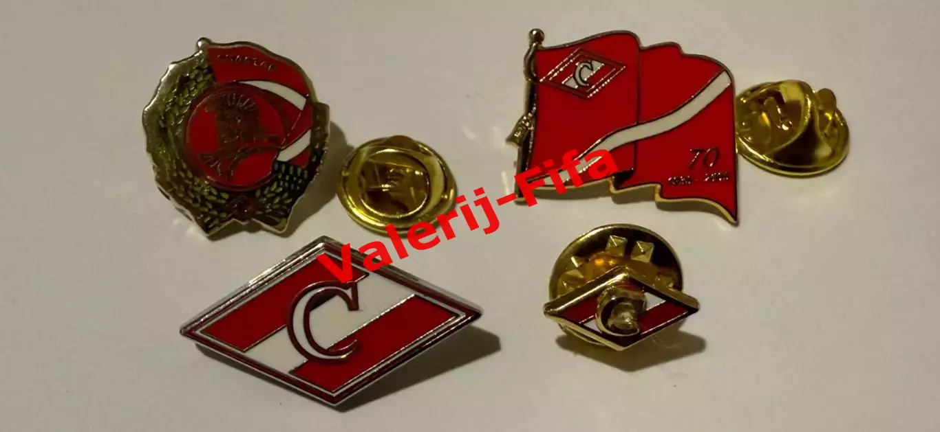 Коллекционный набор значков ФК СПАРТАК 1