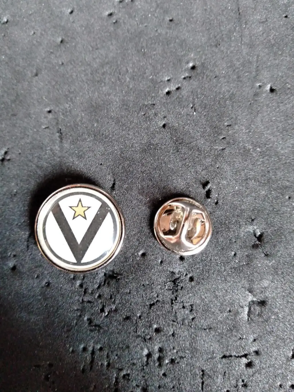 Значок БК Виртус(Италия)