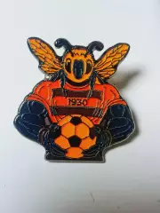 маскот талисман шмель Урал Екатеринбург фанат