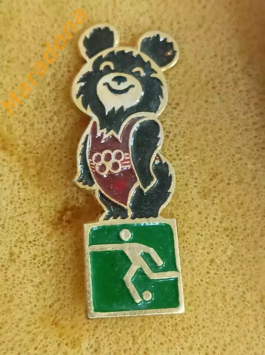 Олимпийский мишка пиктограмма футбол