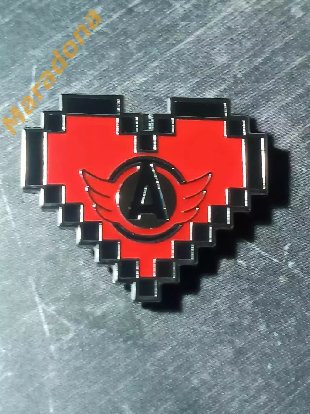 Значок хоккей Автомобилист Екатеринбург 2025/2026 сердце 1