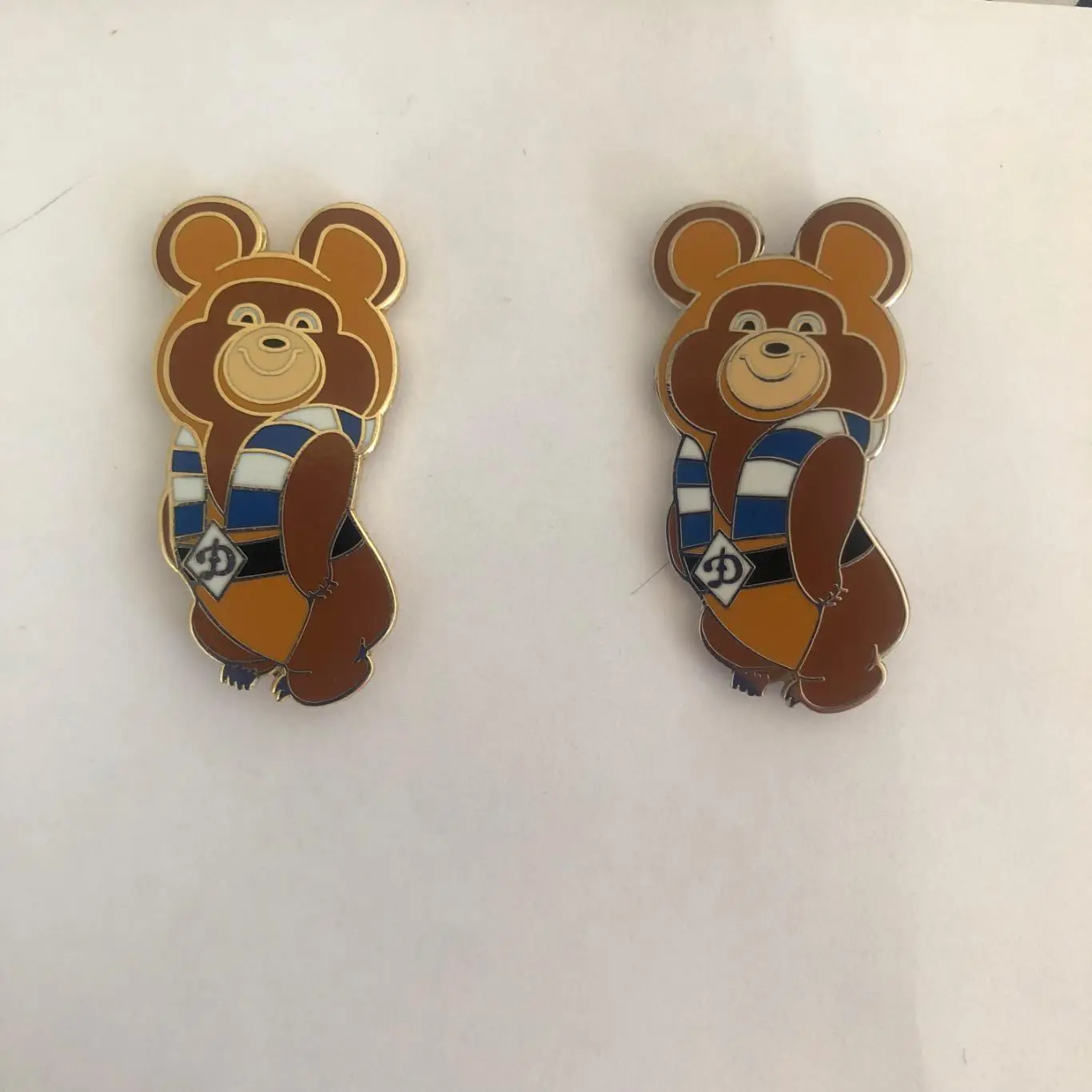 Мишка Динамо значок