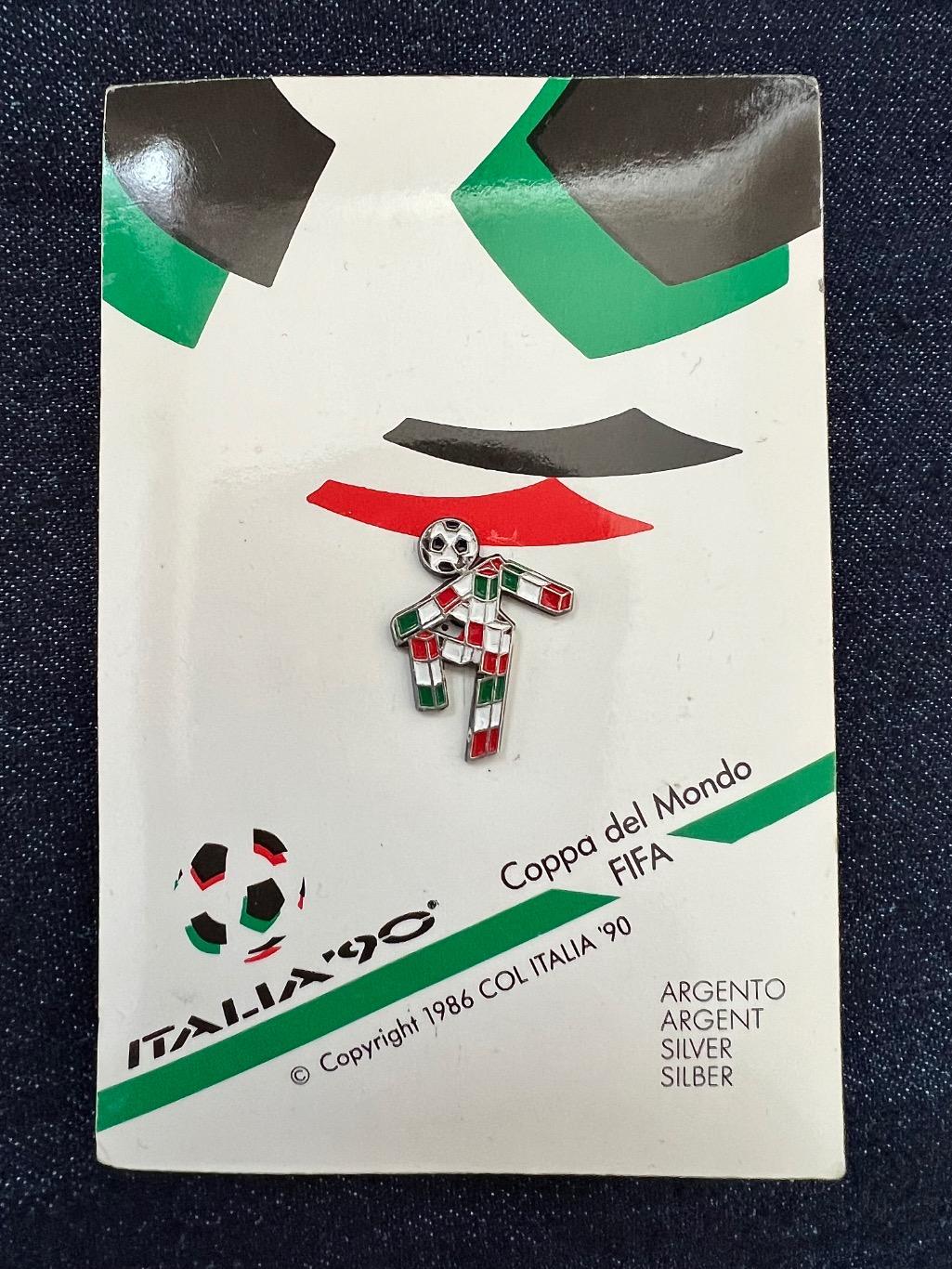 Значок ЧМ по футболу 1990 Италия серебро 925