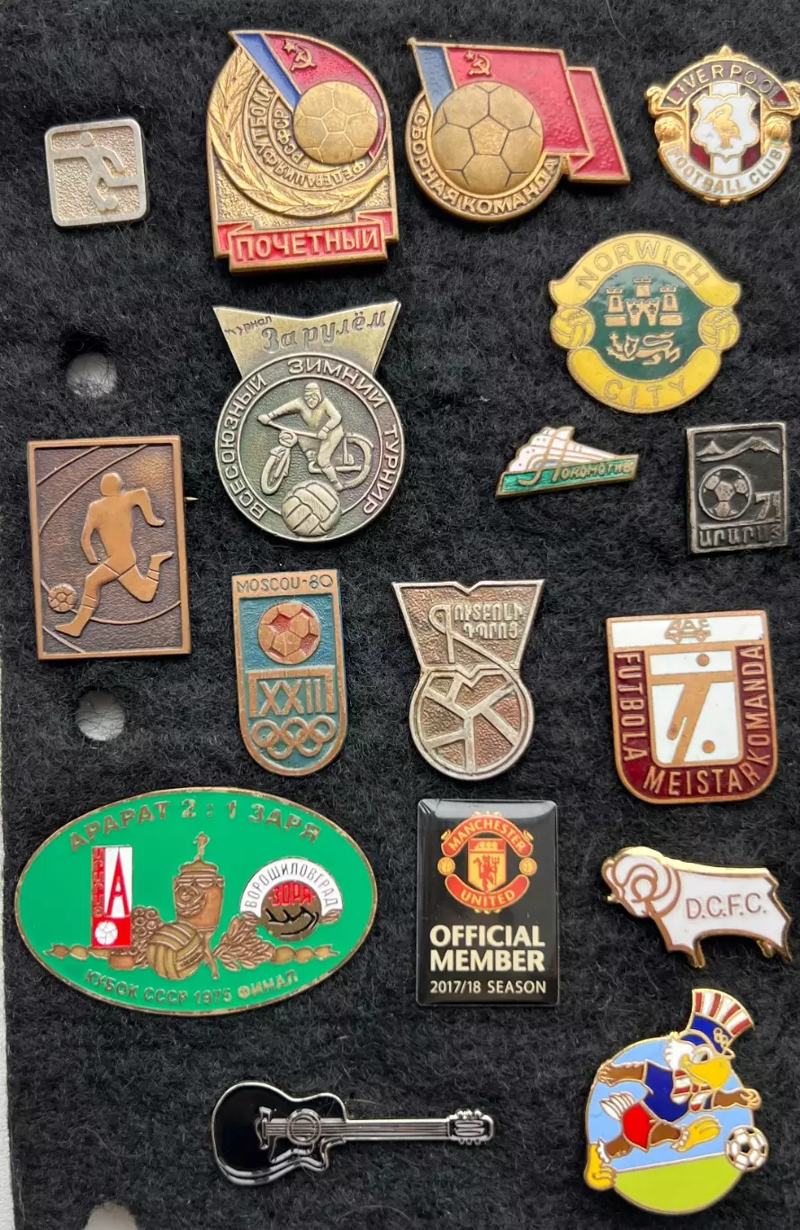 Значки Футбол - 35 шт. - Одним лотом 1