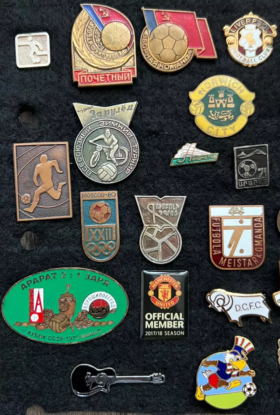 Значки Футбол - 34 шт. - Одним лотом 1