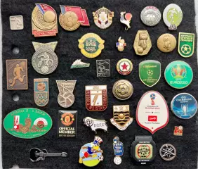 Значки Футбол - 35 шт. - Одним лотом