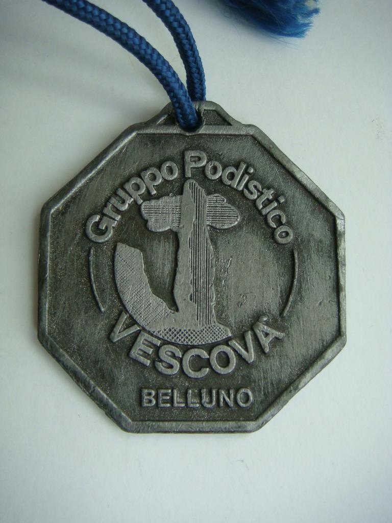 Спортивная медаль времён СССР Беговая гонка Италия. 3