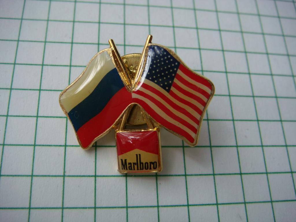 Флаги Россия США, Marlboro.