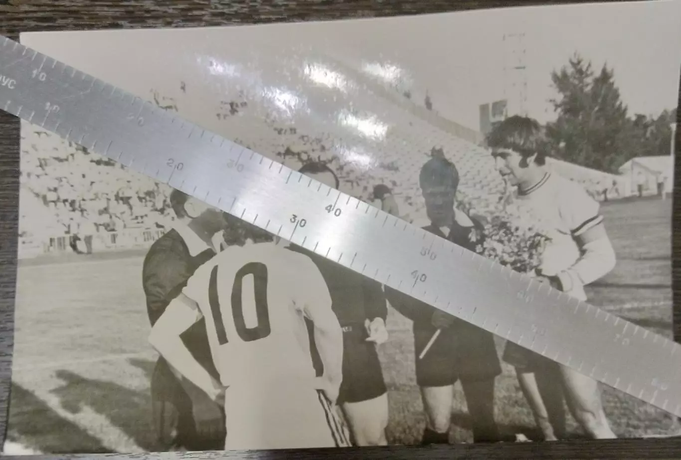 Фото: вратарь Геннадий Лисенчук (Крылья Советов Куйбышев)