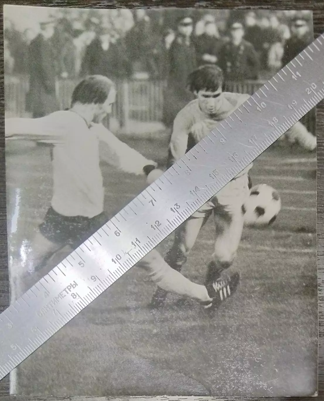 Фото: Крылья Советов Куйбышев (в атаке Александр Куприянов)