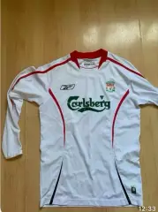 Футболка Ливерпуль.