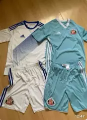 Два комплекта форма Сандерленд.