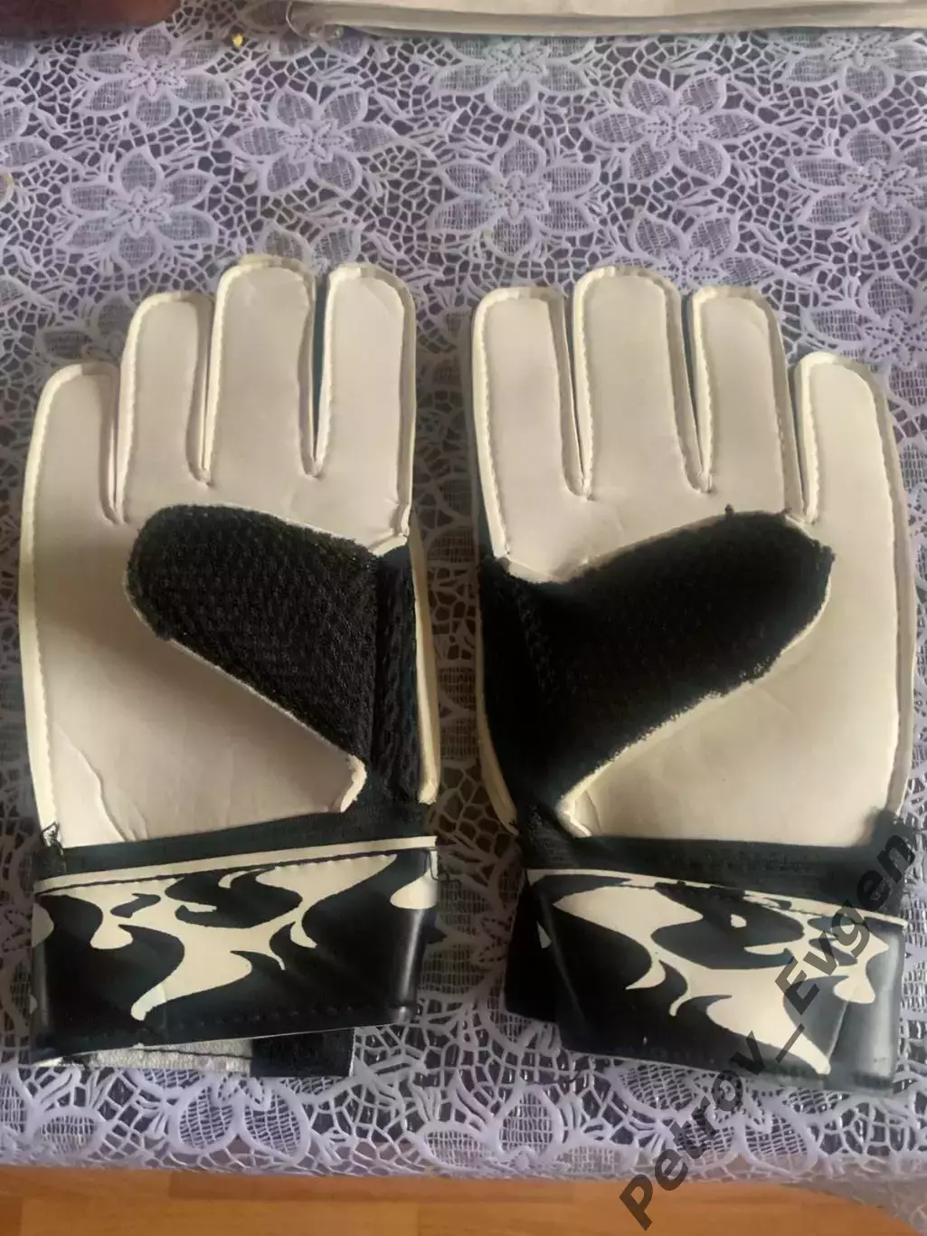 Перчатки вратарские Реал Мд. подростковие. 1