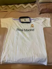 Футболка Реал Мадрид.
