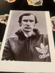 Автограф В.Веремеев.