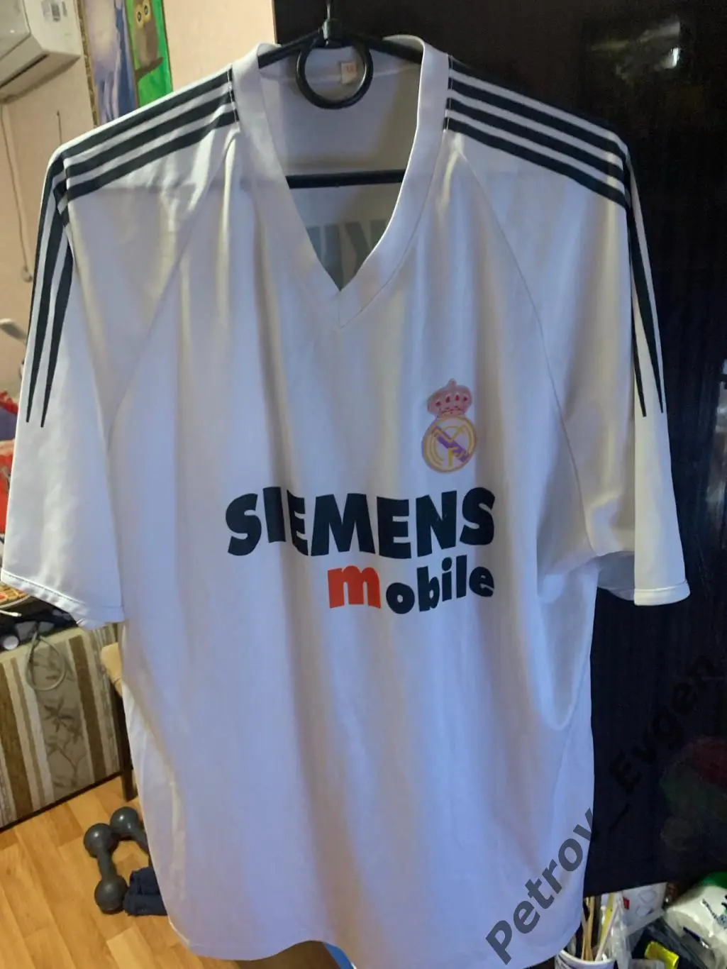 Футболка Реал Мадрид.