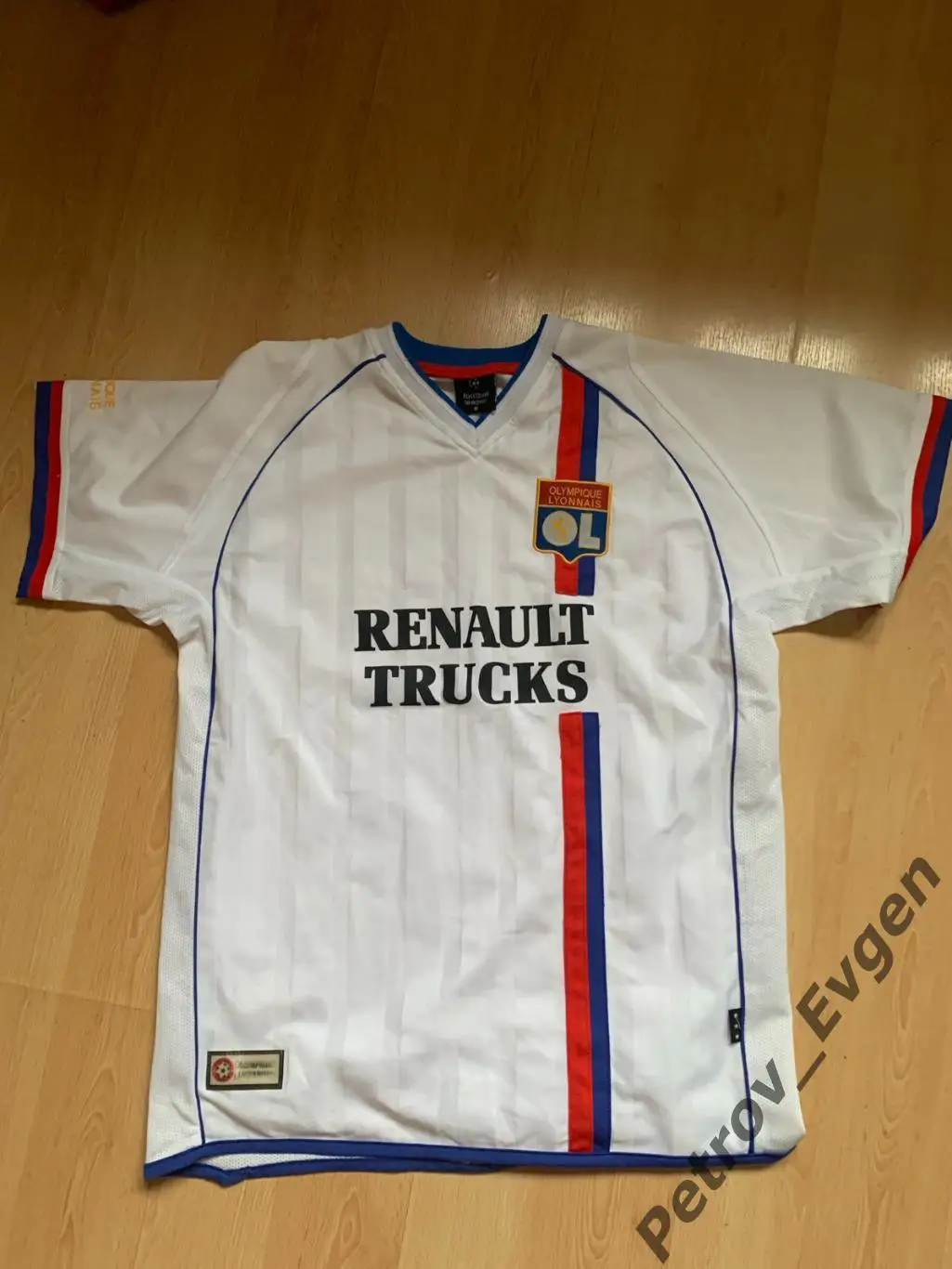 Футболка Лион .