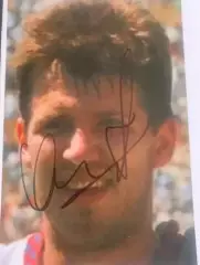 Автограф О.Саленко.