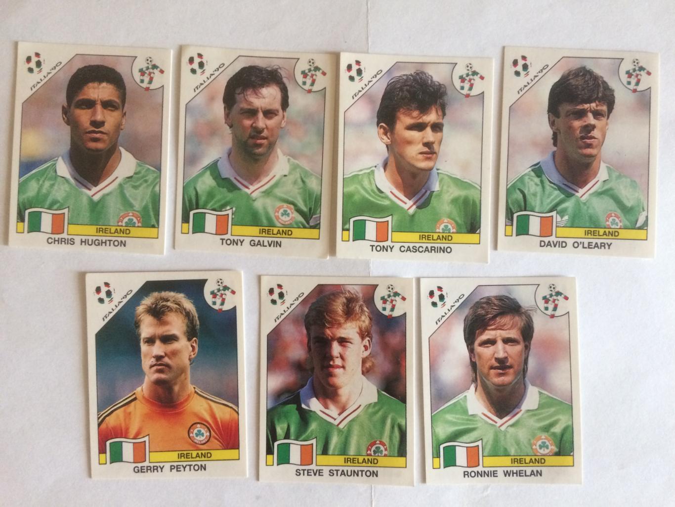 Наклейка Панини сборная Ирландии Италия-1990