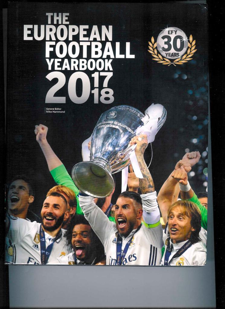 Ежегодники УЕФА The European Football YearBook, автограф автора (по желанию)