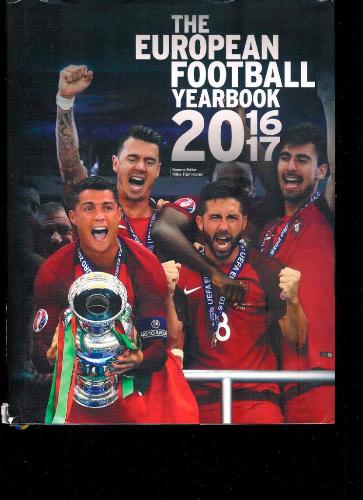 Ежегодники УЕФА The European Football YearBook, автограф автора (по желанию) 1