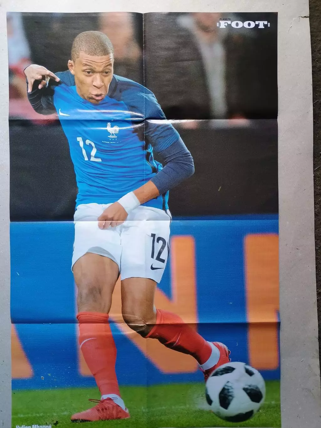 Planete Foot 6-7/2018 + 2x A1 poster 1